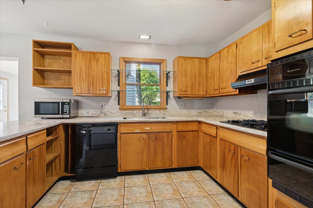 696 N Stephen Drive, Palatine, IL 60067