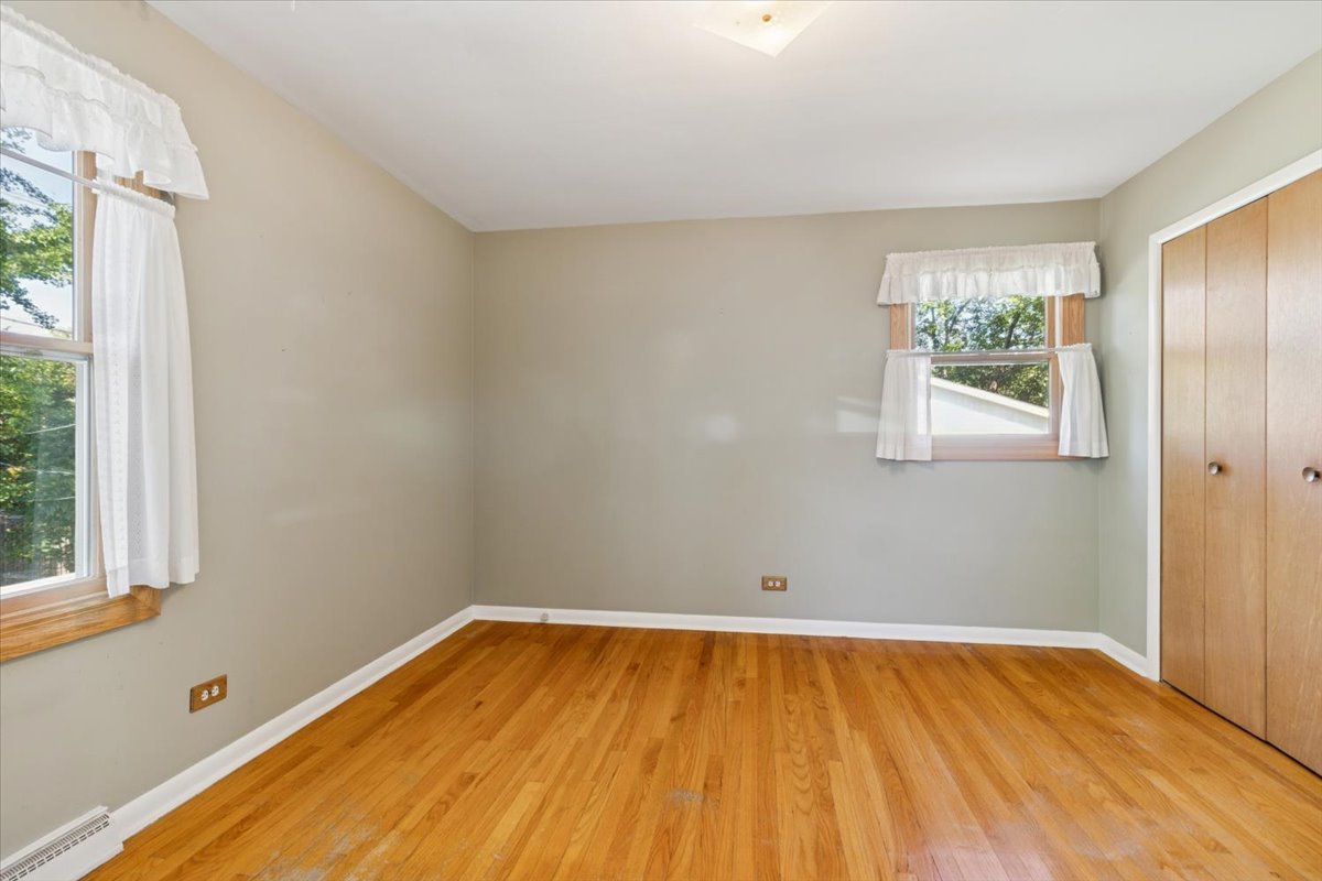 696 N Stephen Drive, Palatine, IL 60067