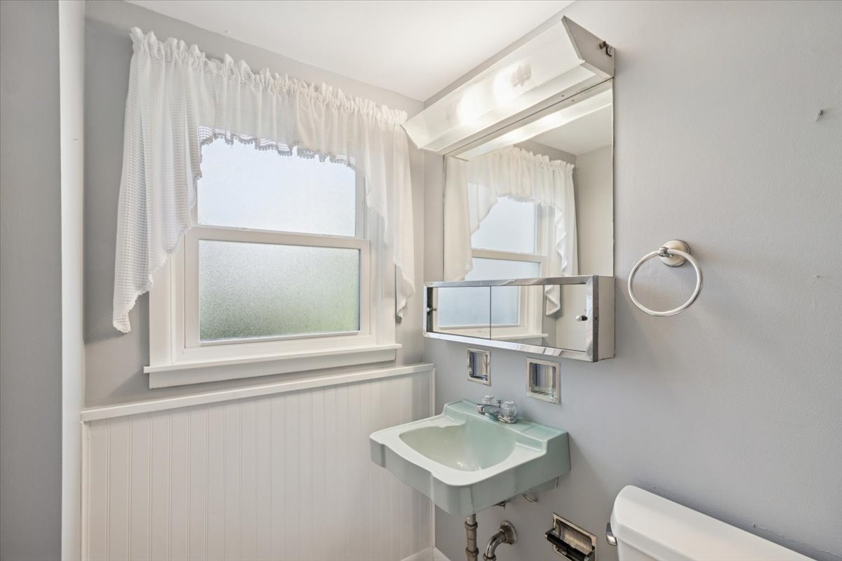 696 N Stephen Drive, Palatine, IL 60067