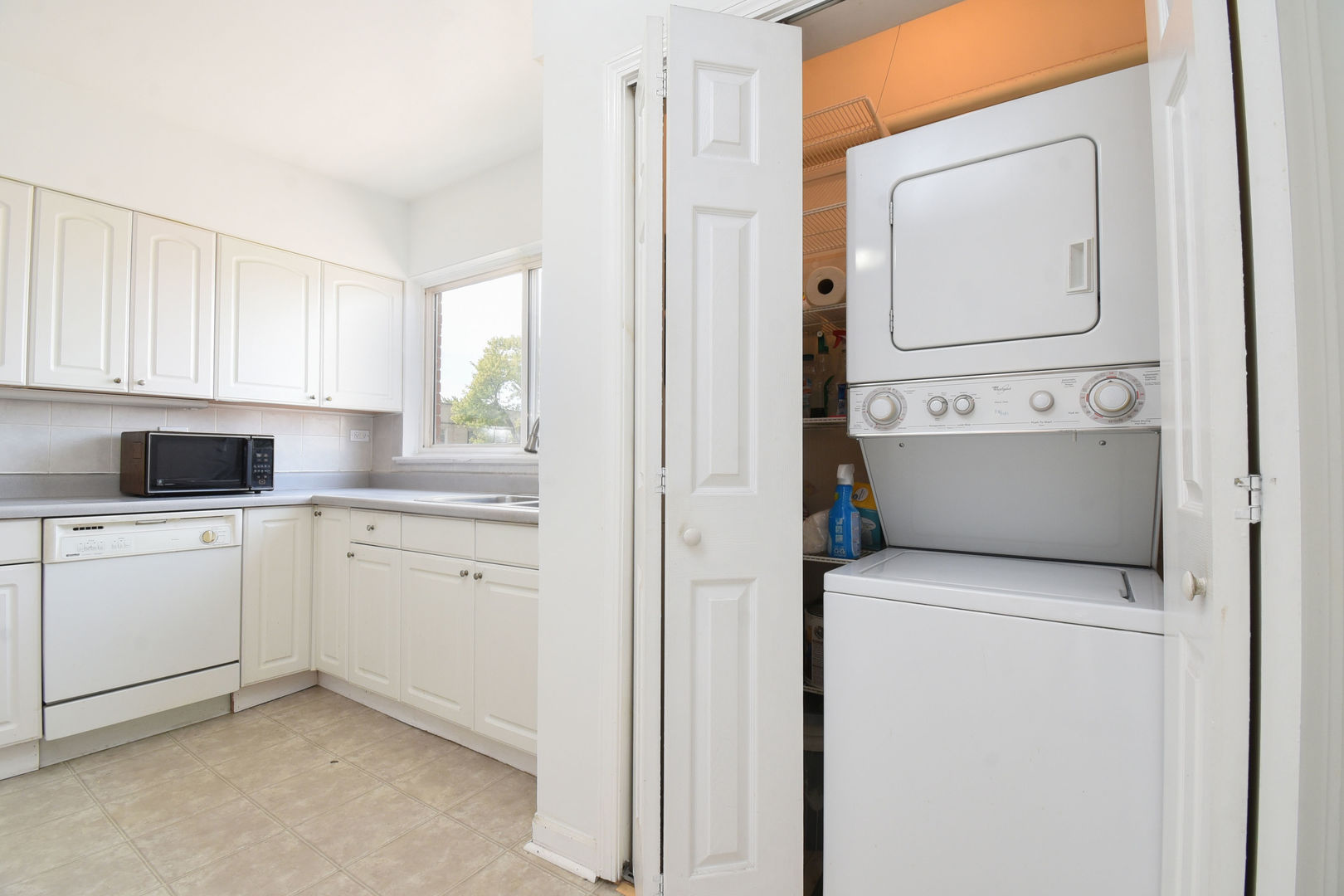 4636 Washington Street #3S, Skokie, IL 60076