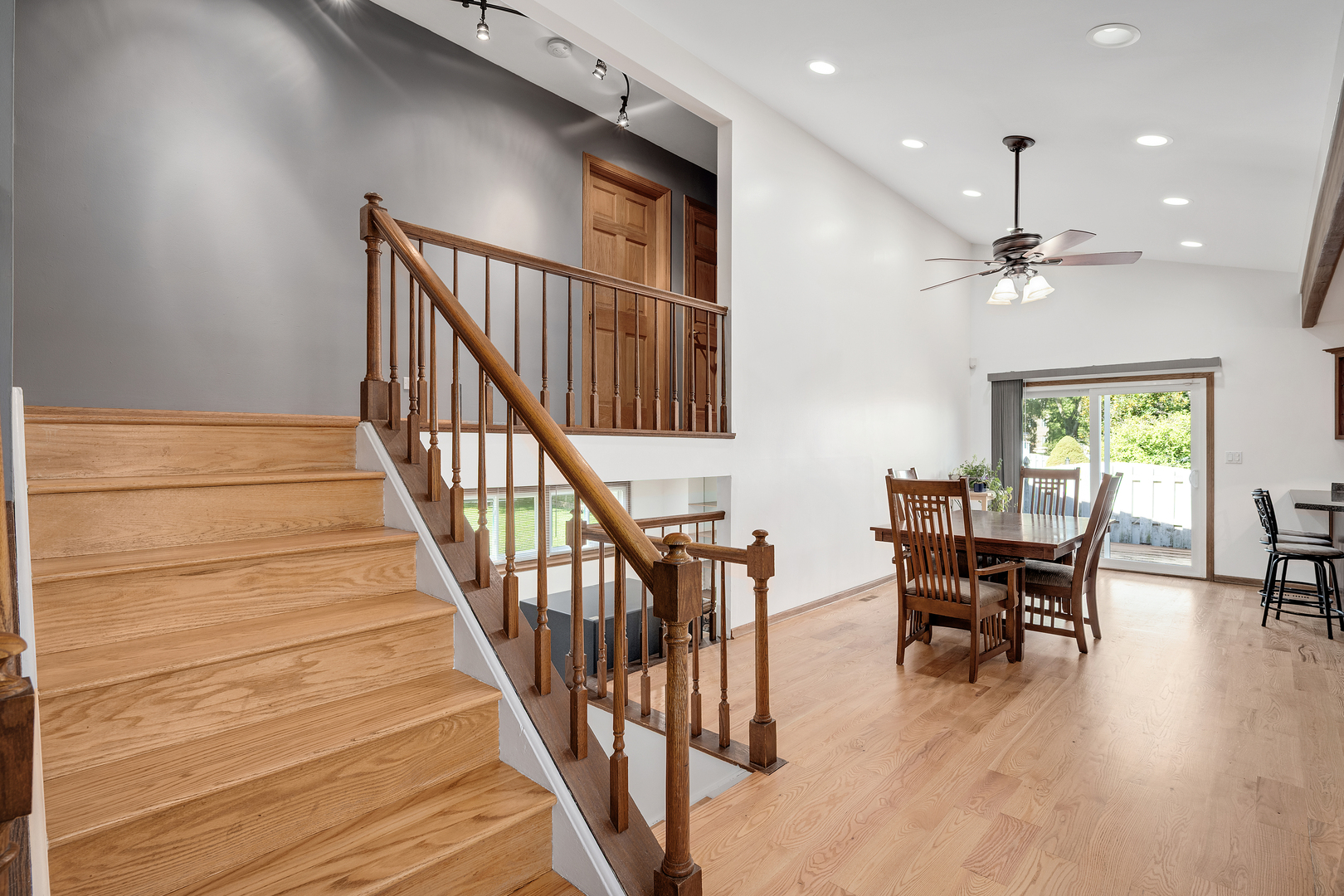 263 Deming Place, Westmont, IL 60559