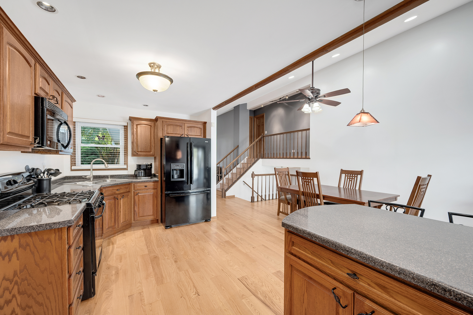 263 Deming Place, Westmont, IL 60559