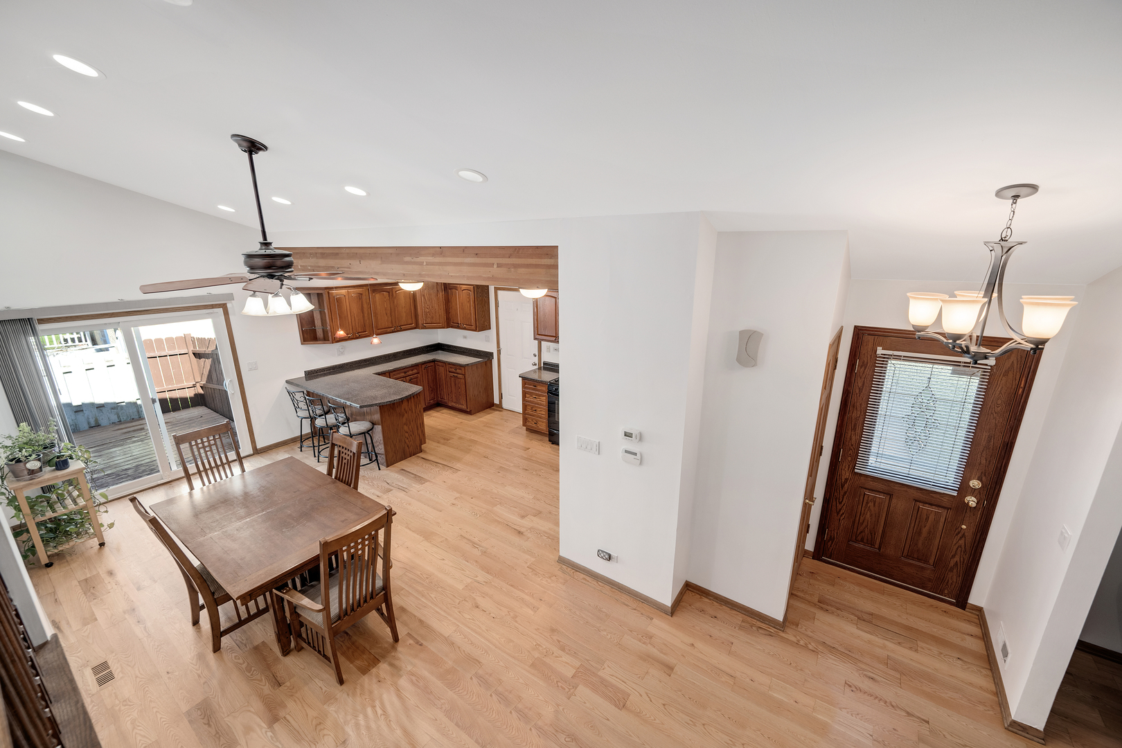 263 Deming Place, Westmont, IL 60559