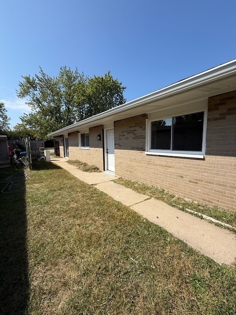 2421 Lewis Avenue #2421-A, Zion, IL 60099