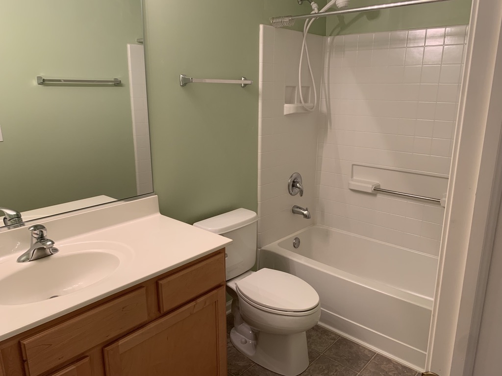 929 Summit Creek Drive #929, Shorewood, IL 60404