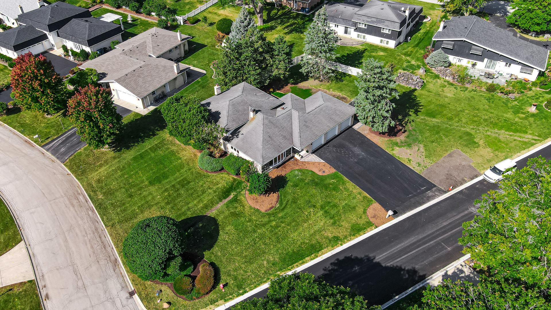 12900 S Seneca Road, Palos Heights, IL 60463
