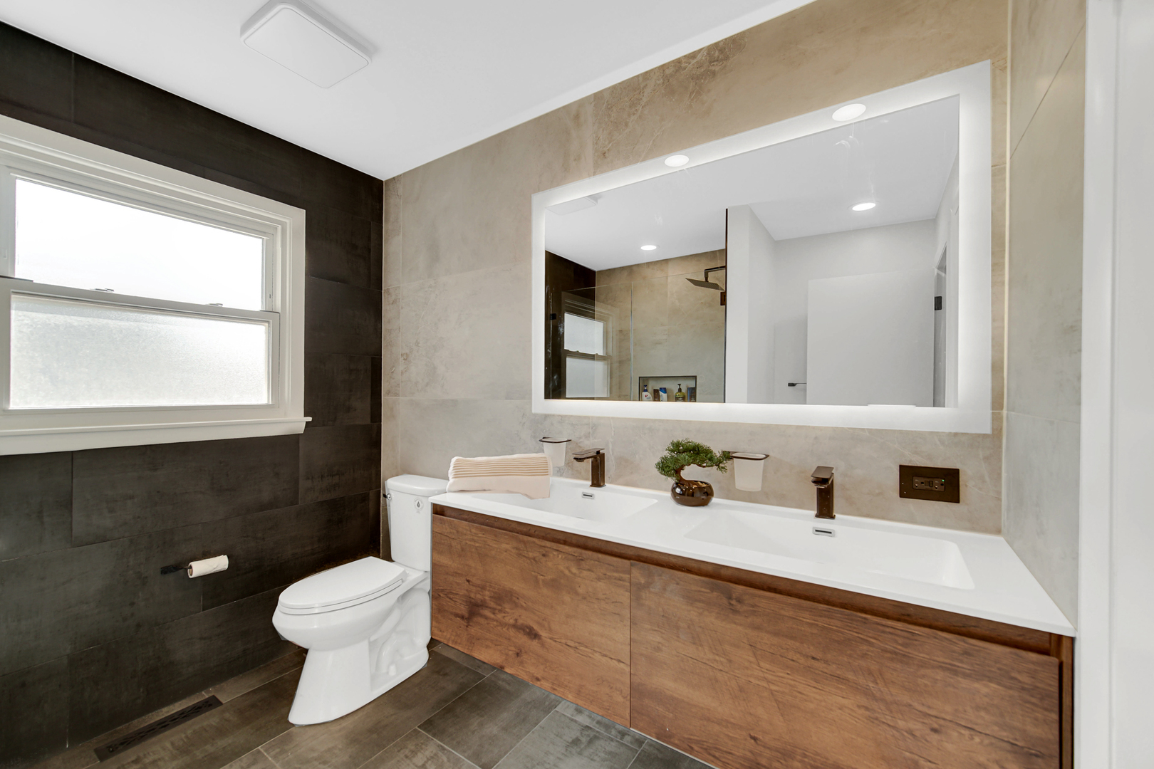 428 Timothy Court, Schaumburg, IL 60193