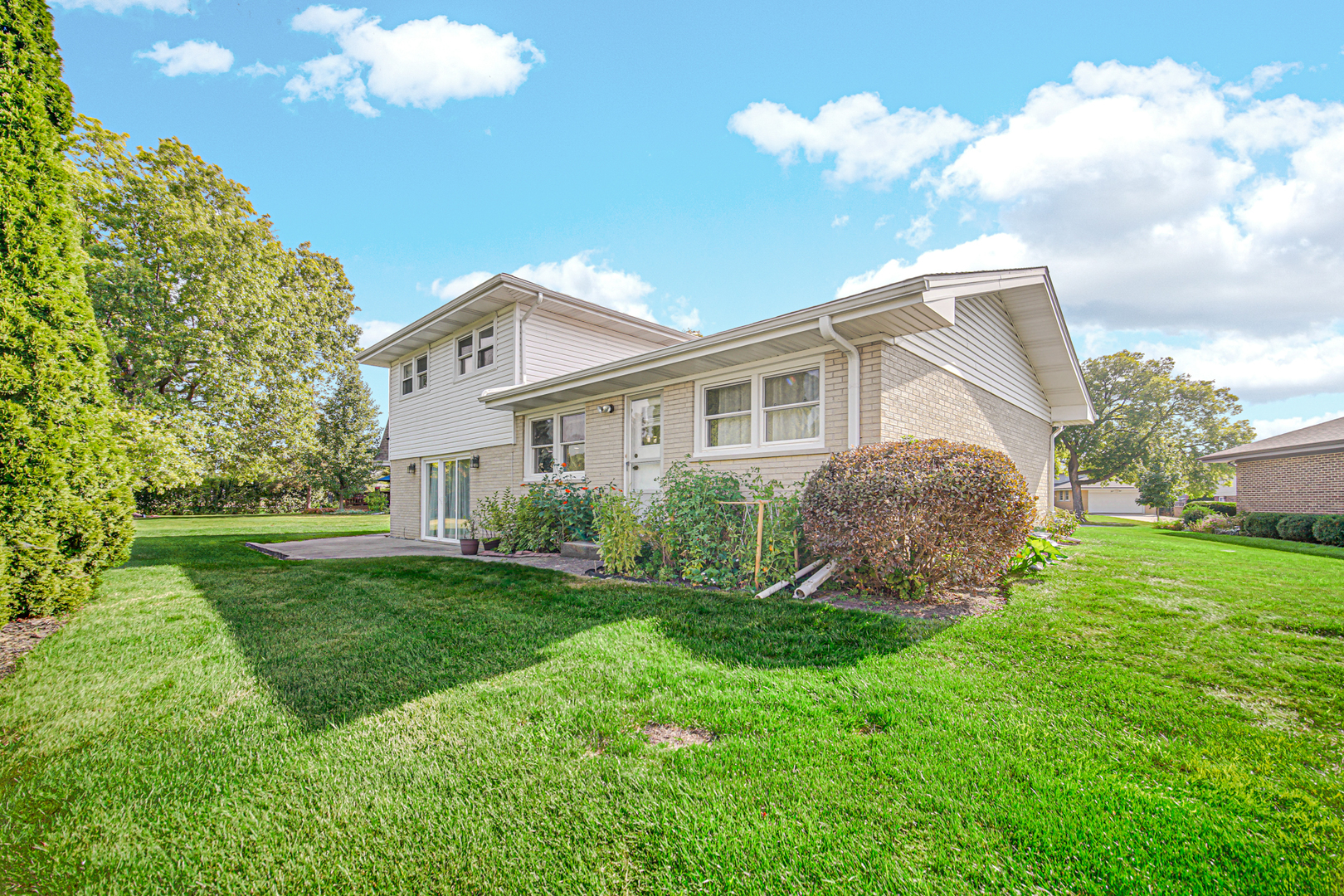 428 Timothy Court, Schaumburg, IL 60193