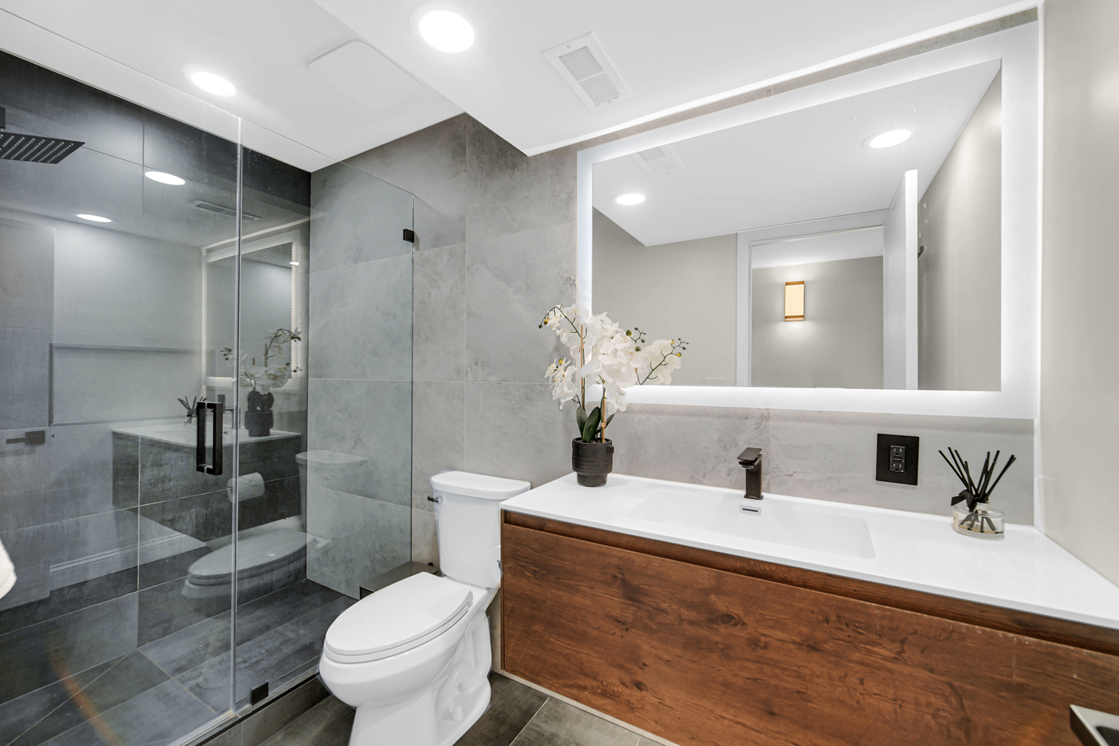 428 Timothy Court, Schaumburg, IL 60193