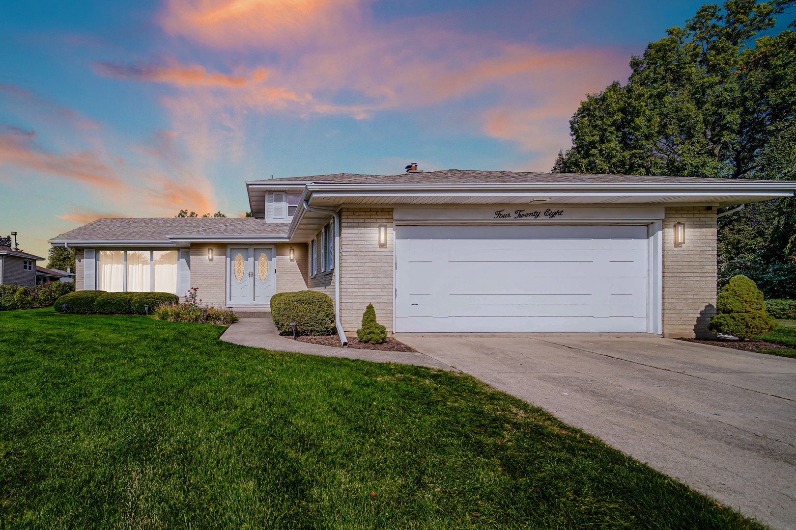 428 Timothy Court, Schaumburg, IL 60193