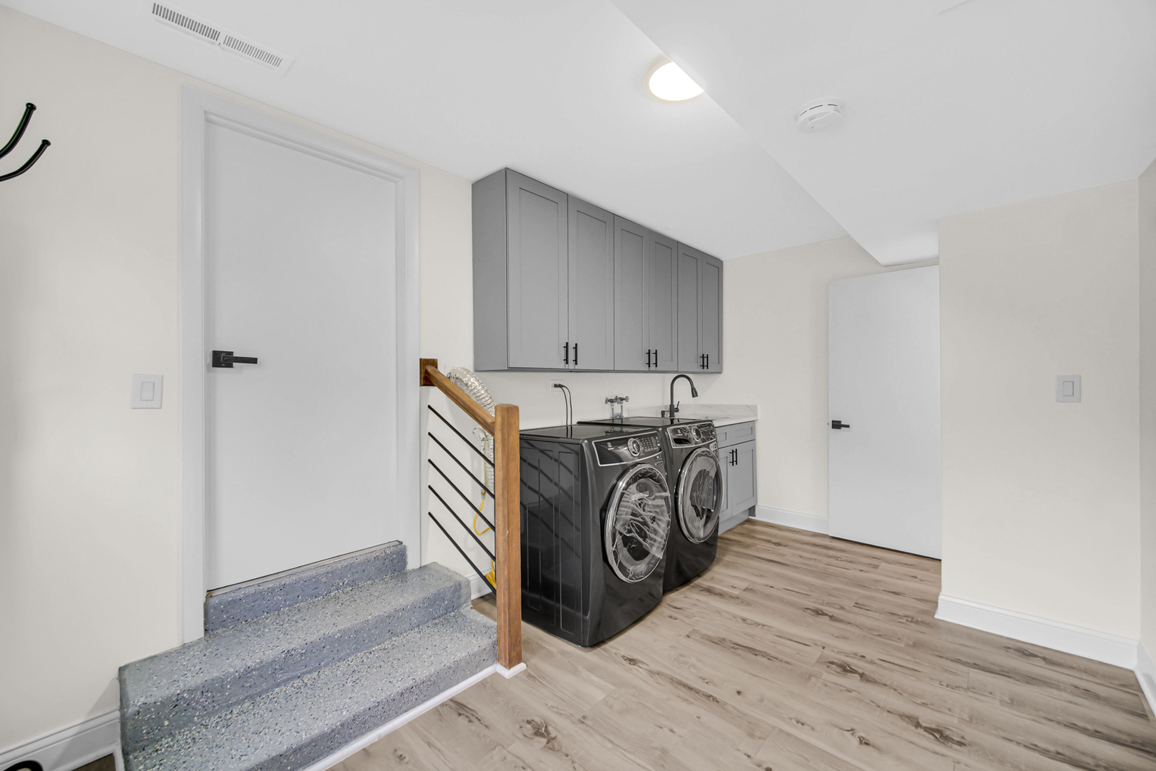 428 Timothy Court, Schaumburg, IL 60193