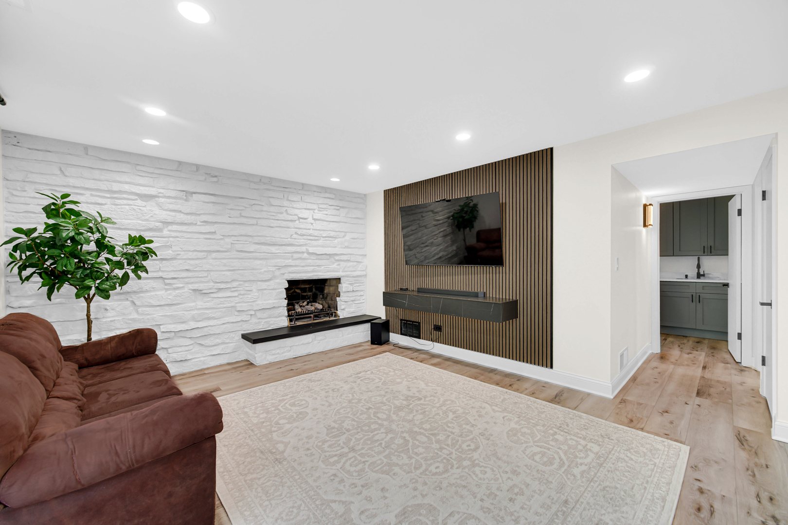 428 Timothy Court, Schaumburg, IL 60193