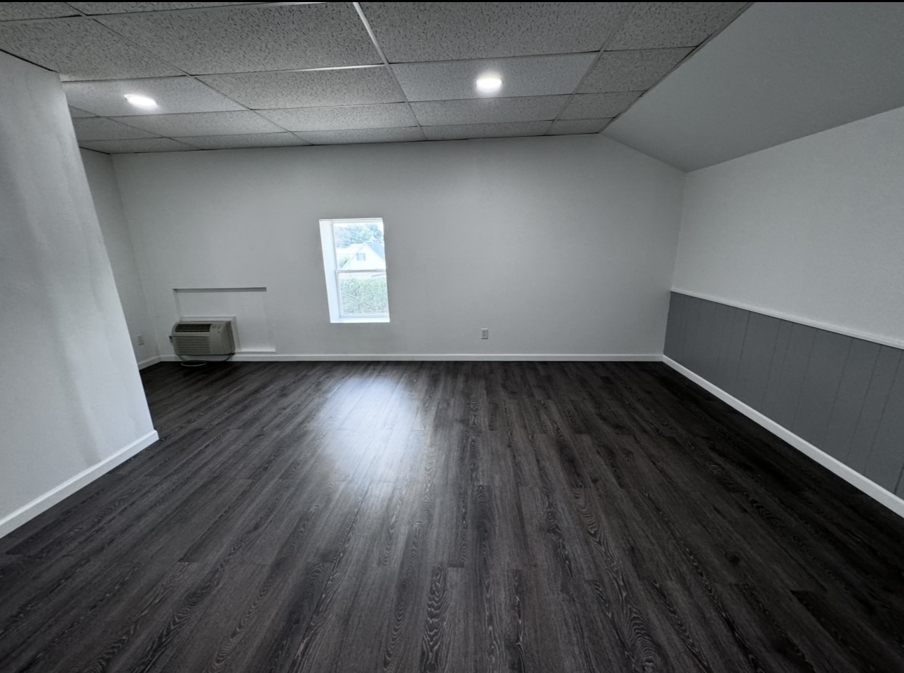 400 N Main Street, Princeton, IL 61356