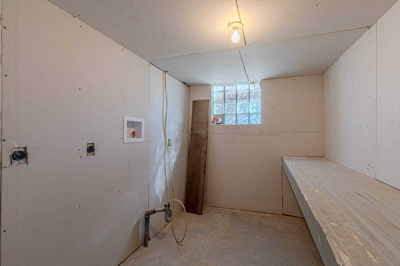 400 N Main Street, Princeton, IL 61356