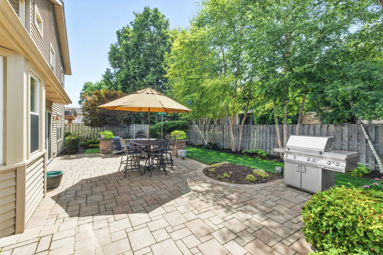 1022 Tennessee Lane, Elk Grove Village, IL 60007