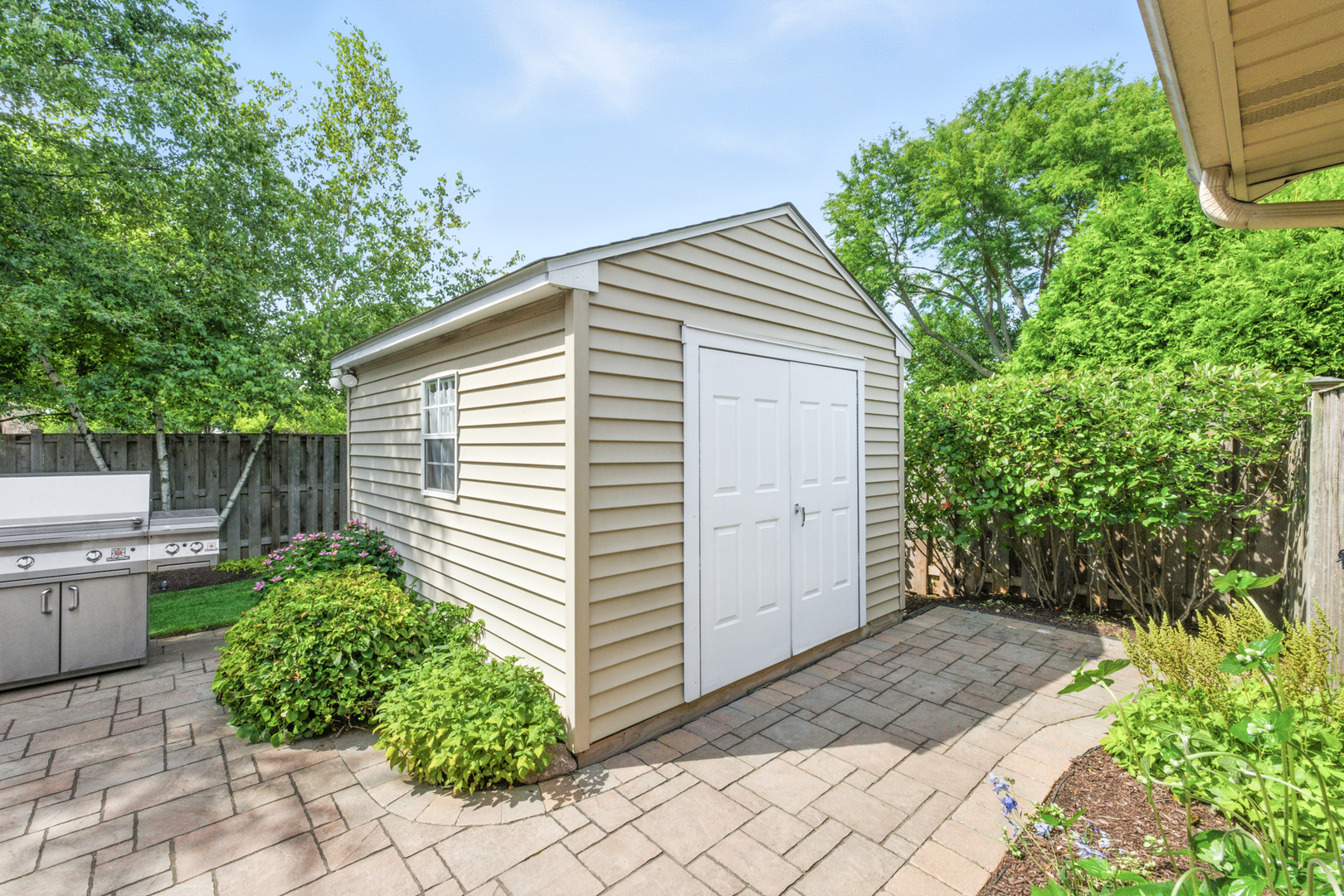 1022 Tennessee Lane, Elk Grove Village, IL 60007