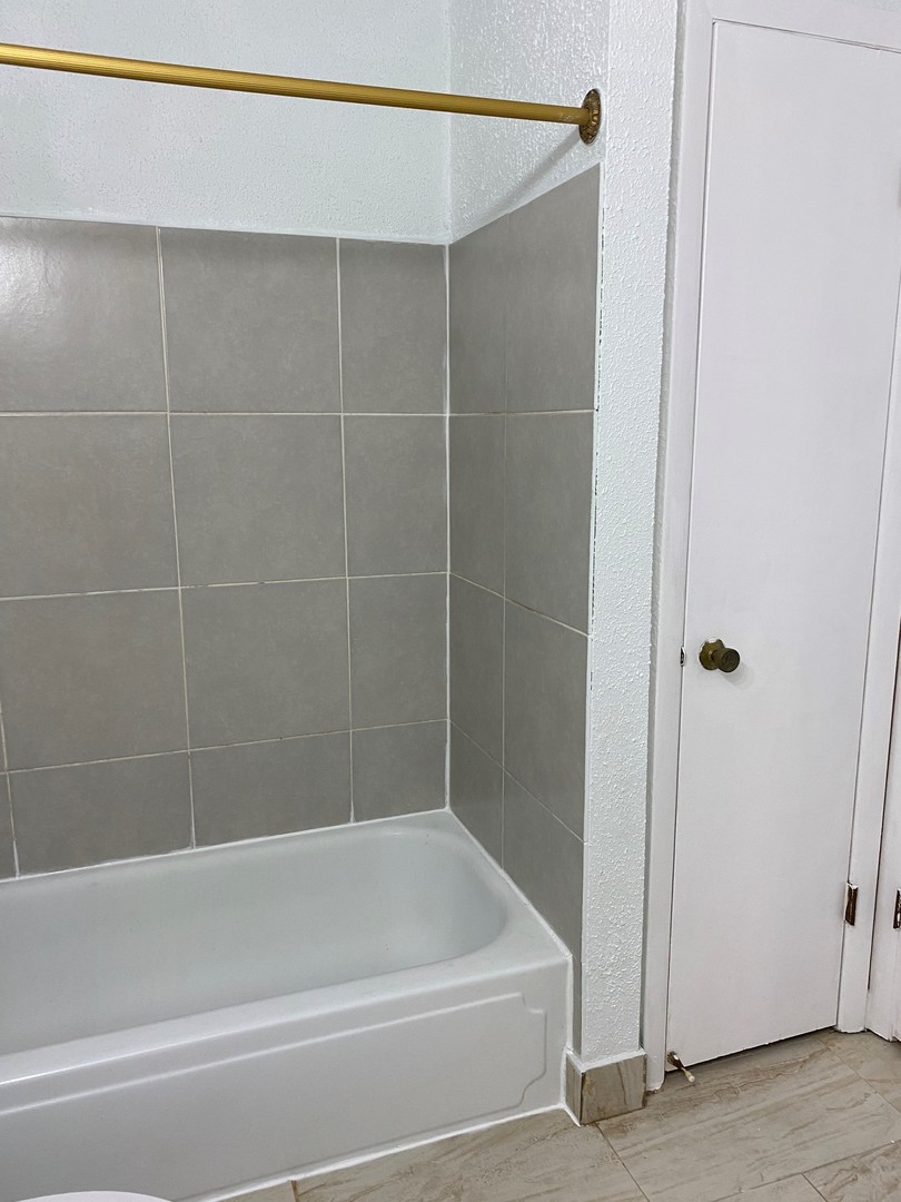 5A Dundee Quarter Drive #206, Palatine, IL 60074