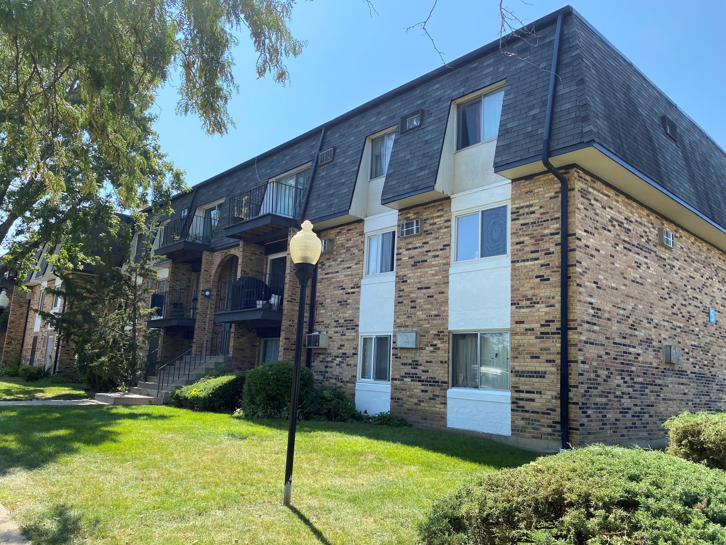 5A Dundee Quarter Drive #206, Palatine, IL 60074