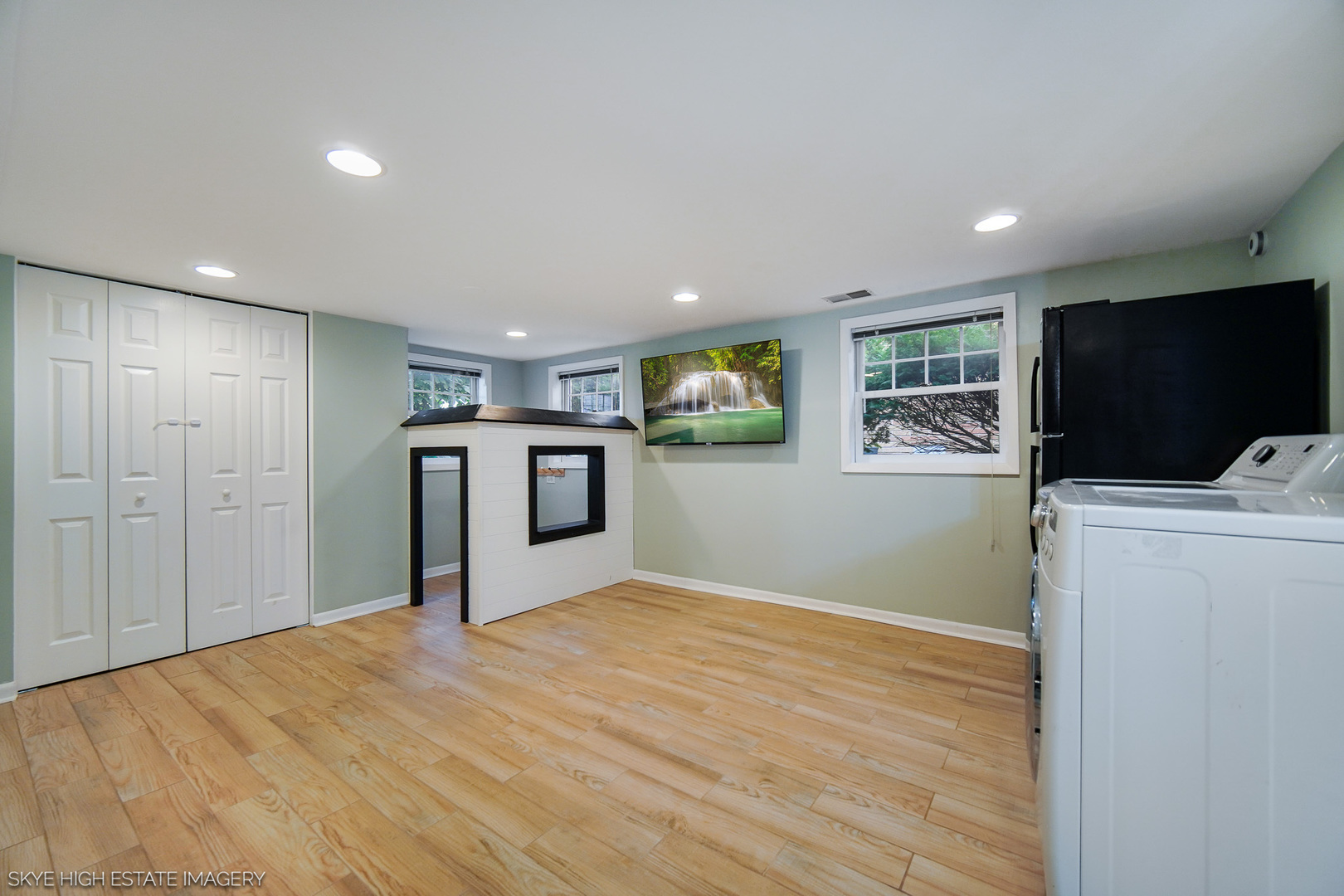 929 Sherwood Road, La Grange Park, IL 60526