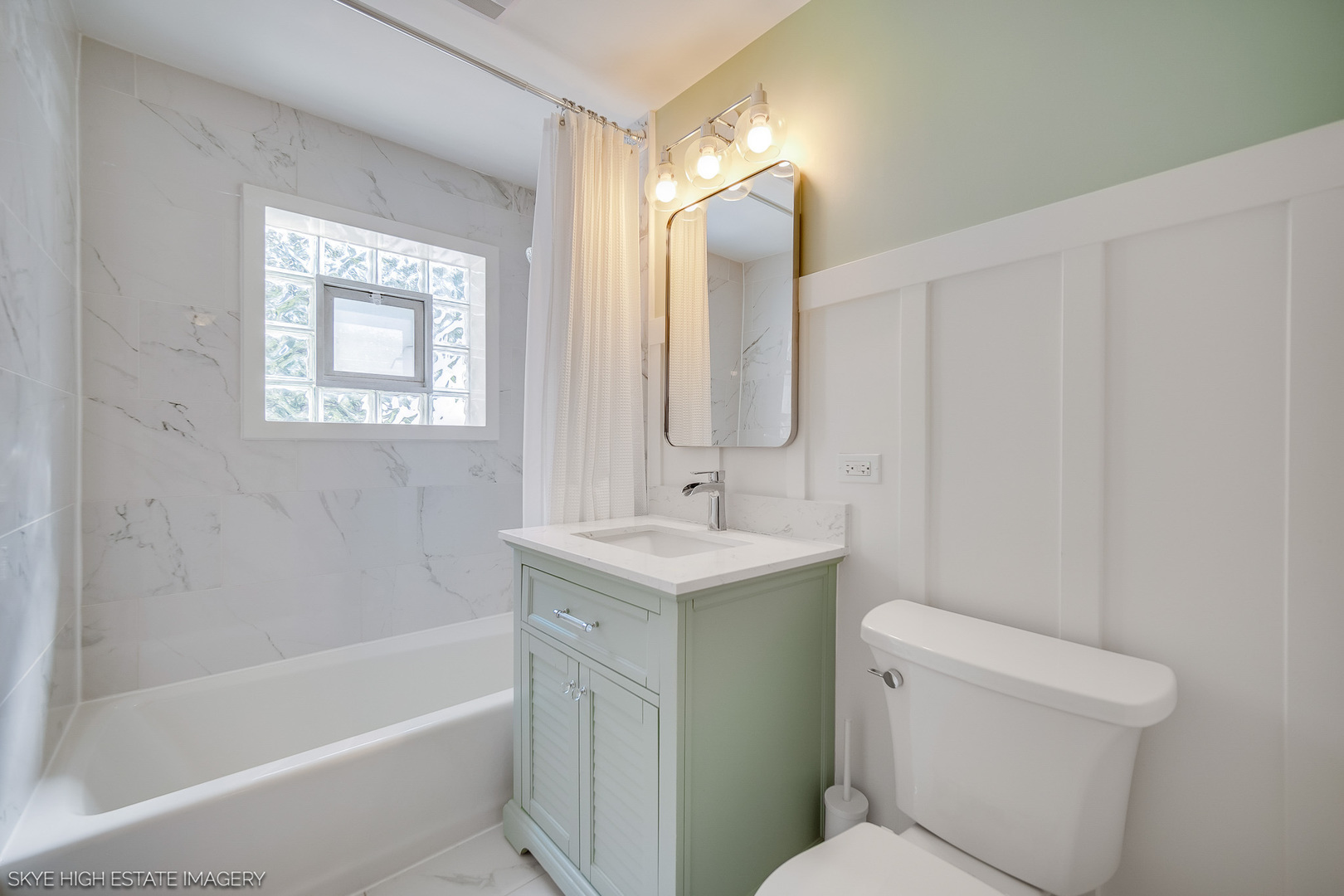 929 Sherwood Road, La Grange Park, IL 60526