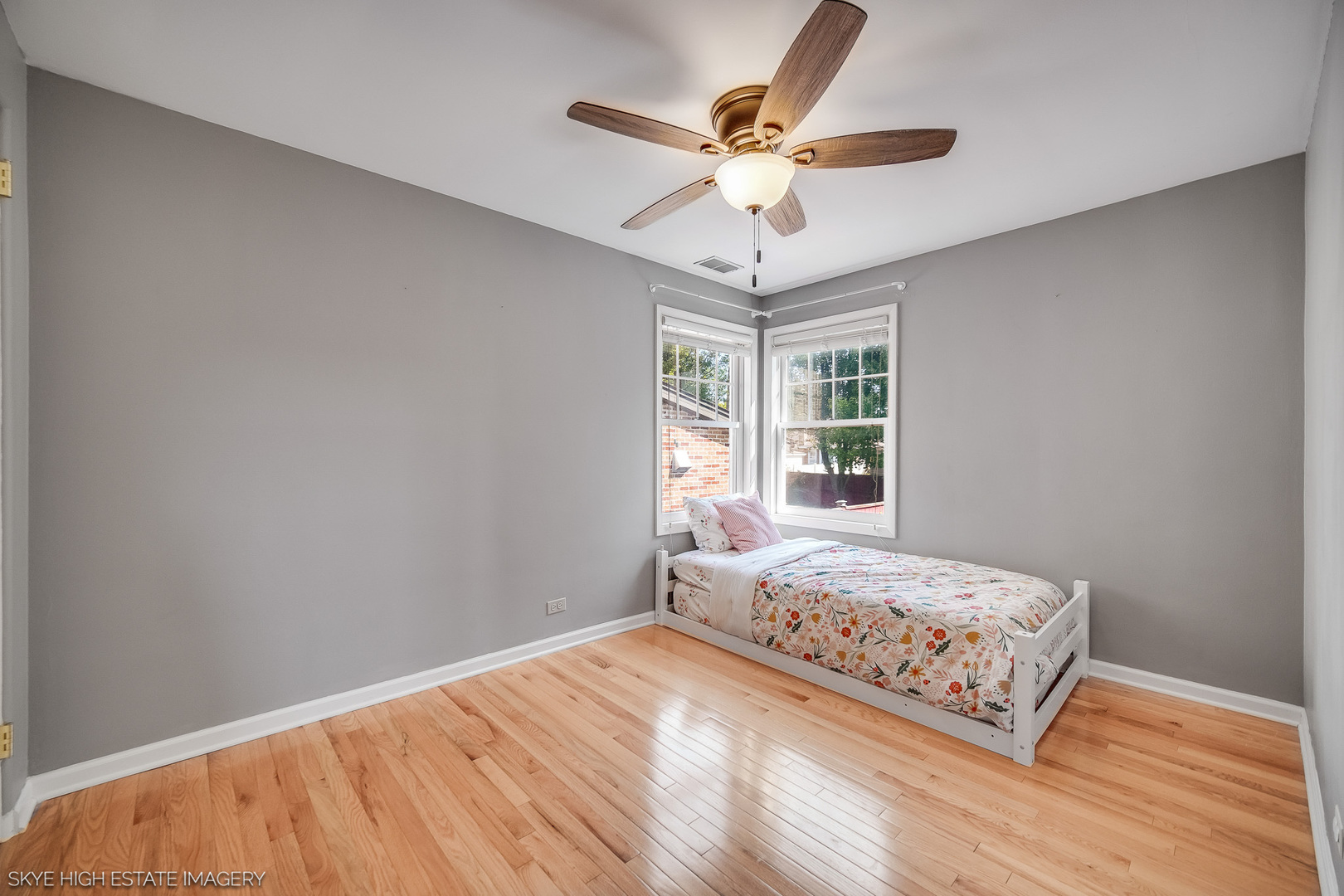 929 Sherwood Road, La Grange Park, IL 60526
