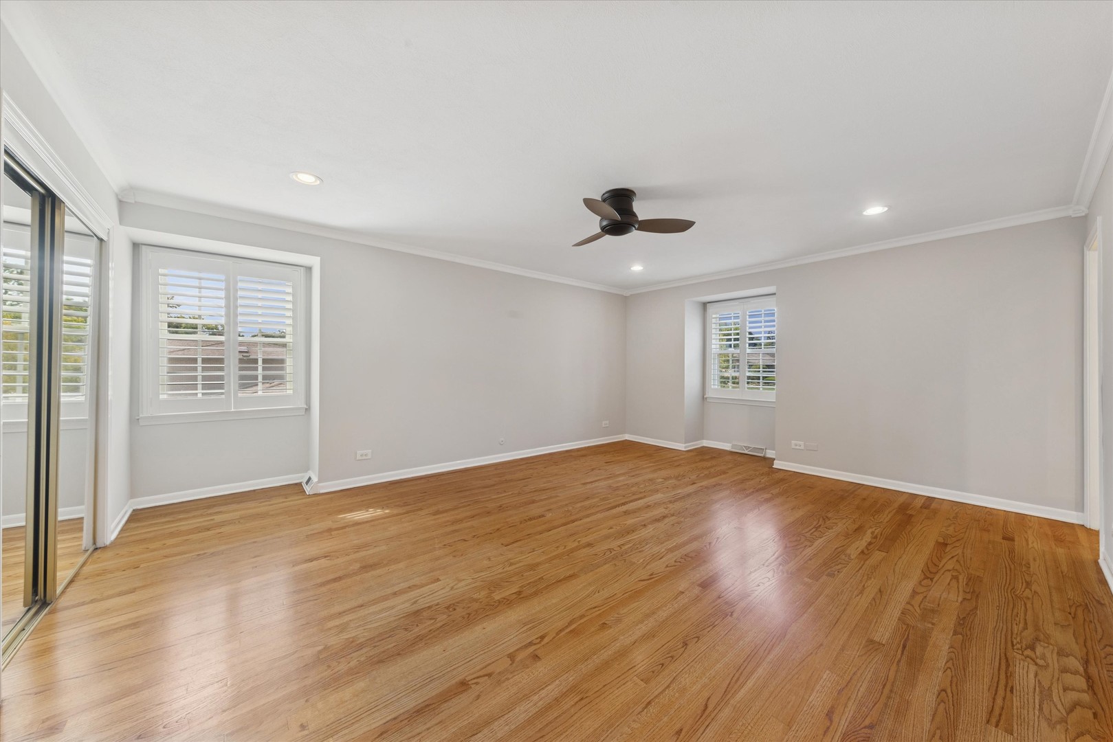 18 Shelburne Drive, Oak Brook, IL 60523