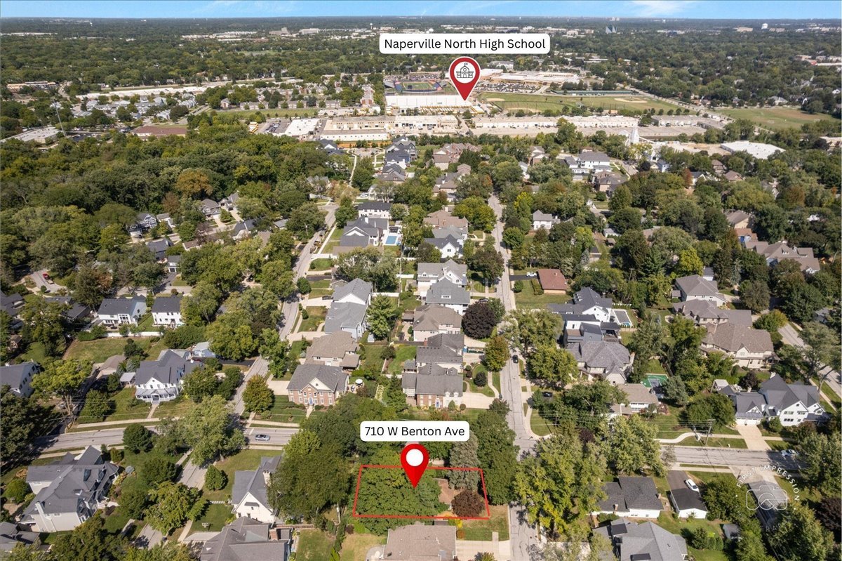710 W Benton Avenue, Naperville, IL 60540