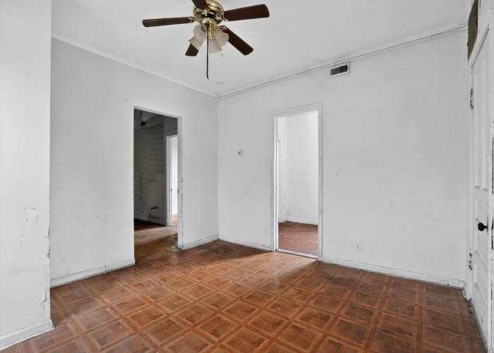 4355 W Thomas Street, Chicago, IL 60651