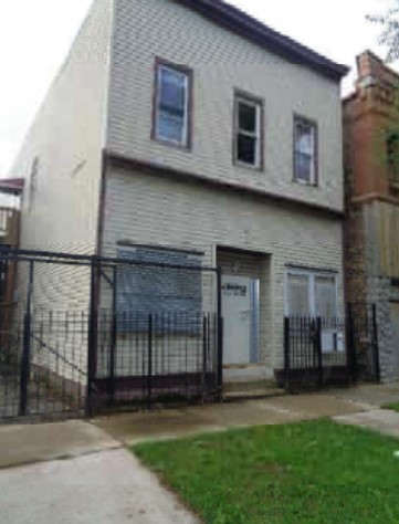 4355 W Thomas Street, Chicago, IL 60651