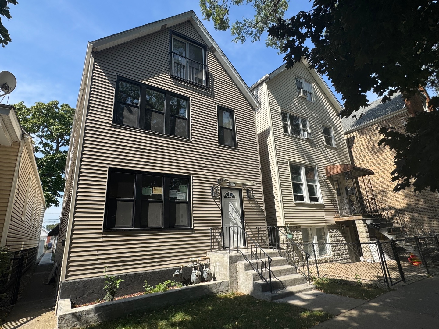 2934 S 48th Court, Cicero, IL 60804