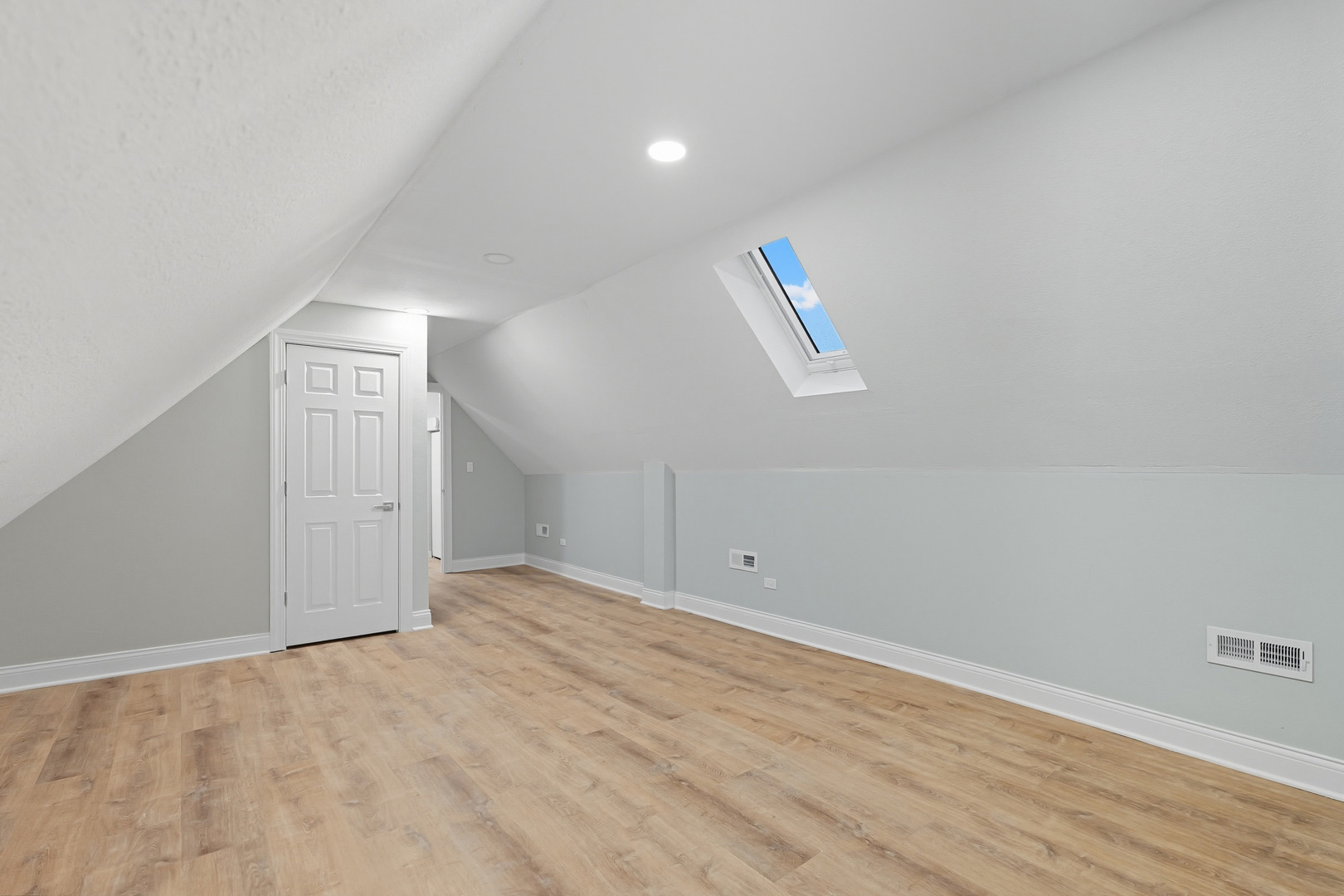 2934 S 48th Court, Cicero, IL 60804