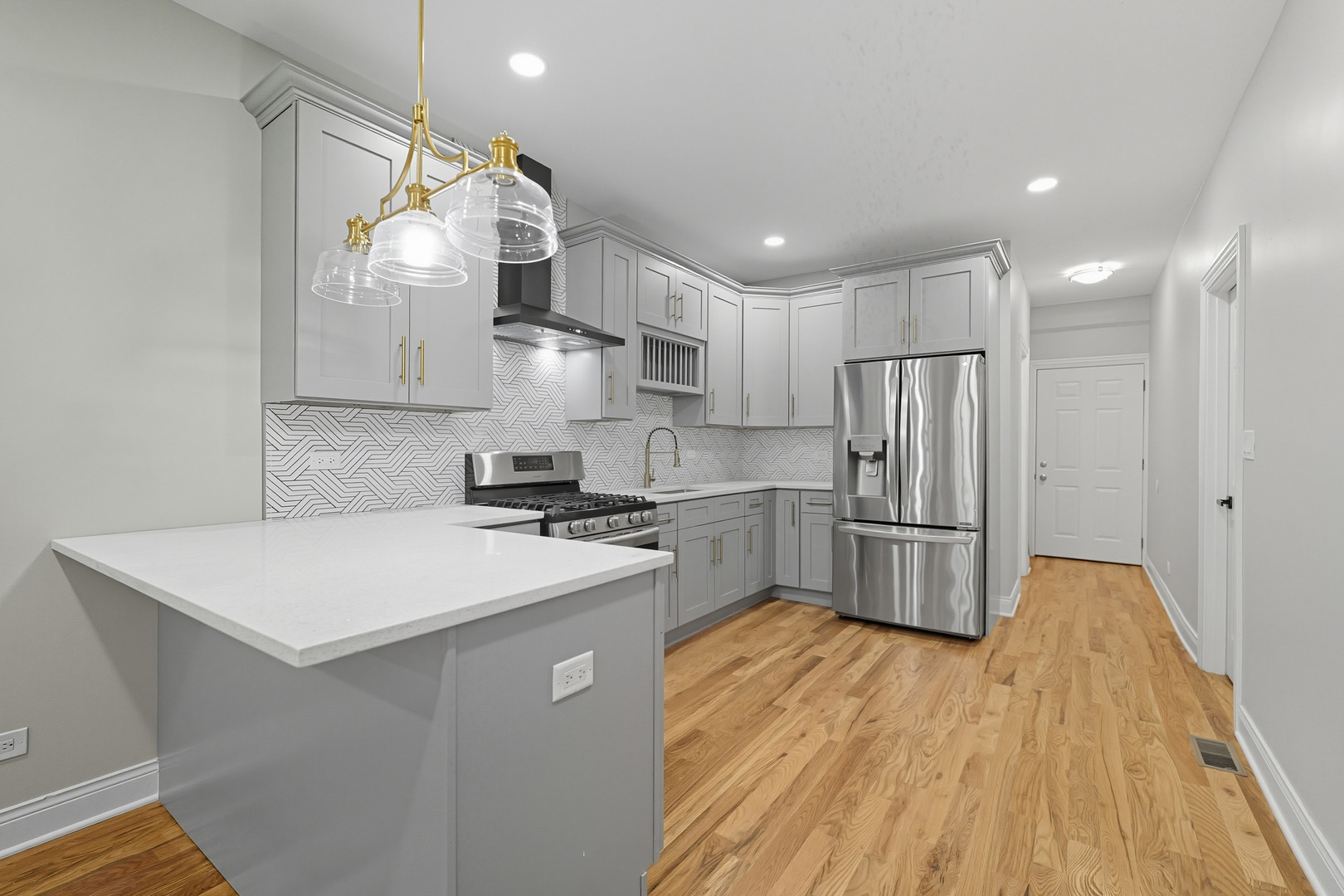 2934 S 48th Court, Cicero, IL 60804