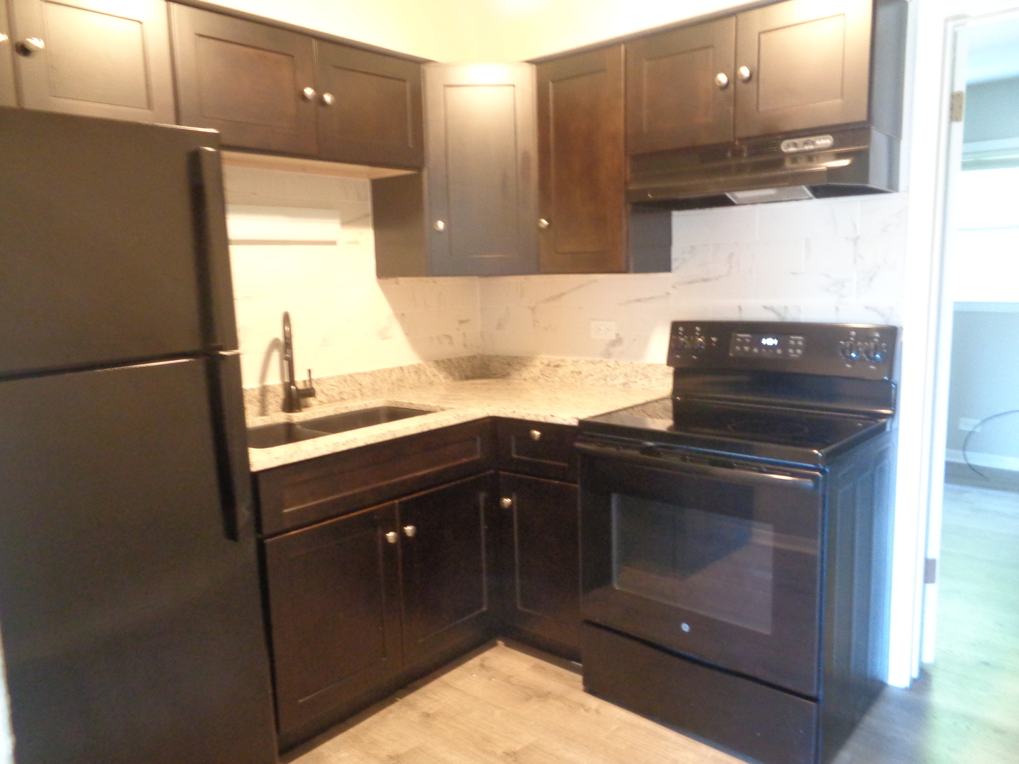 1340 N main Street #D3, Wheaton, IL 60187