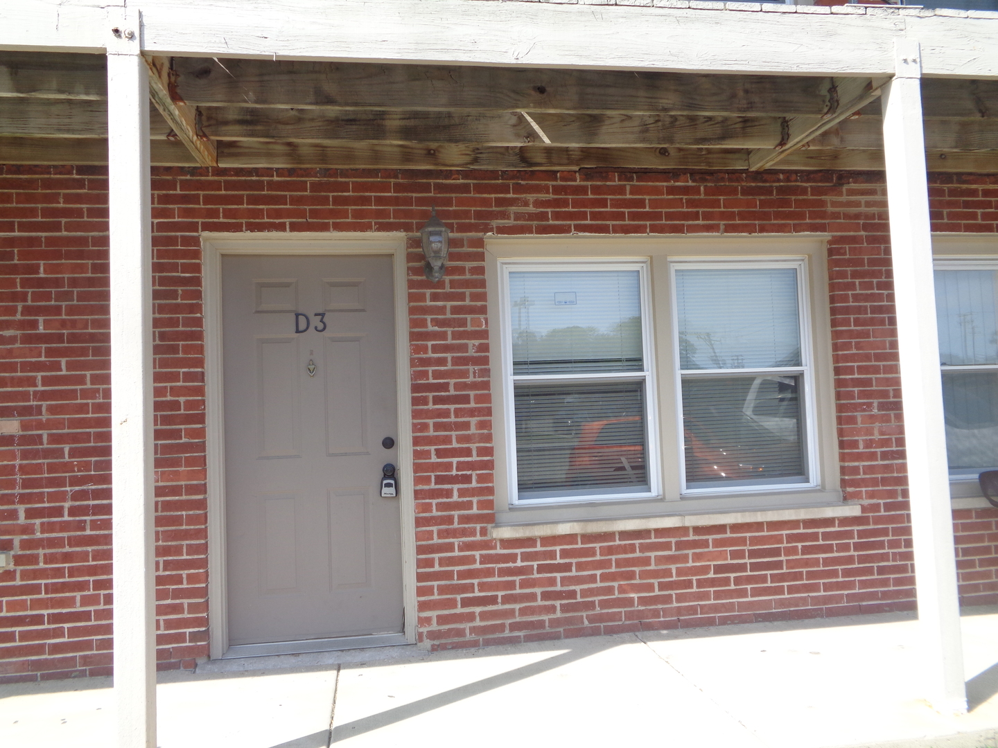 1340 N main Street #D3, Wheaton, IL 60187