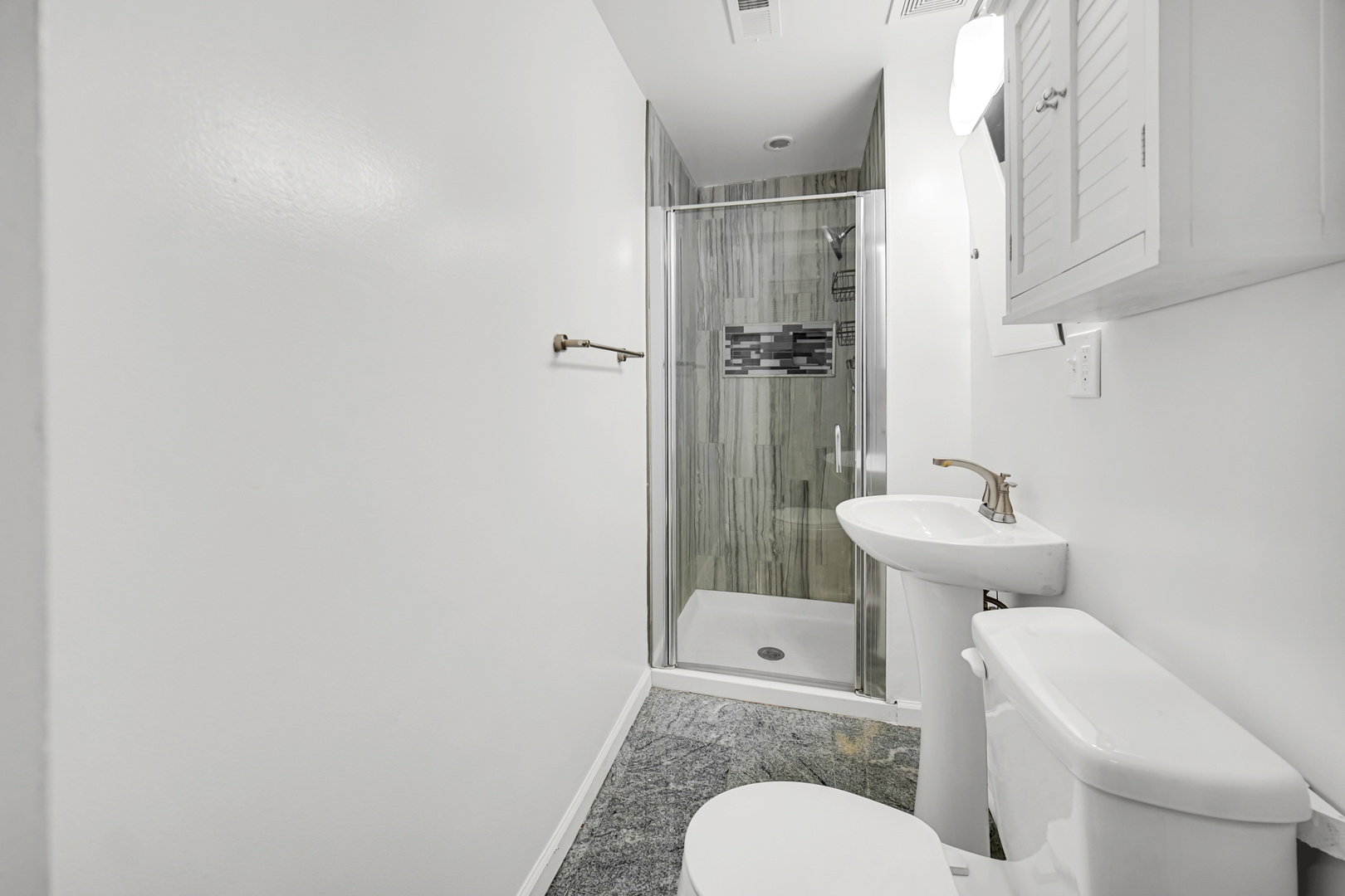 4743 S Champlain Avenue, Chicago, IL 60615