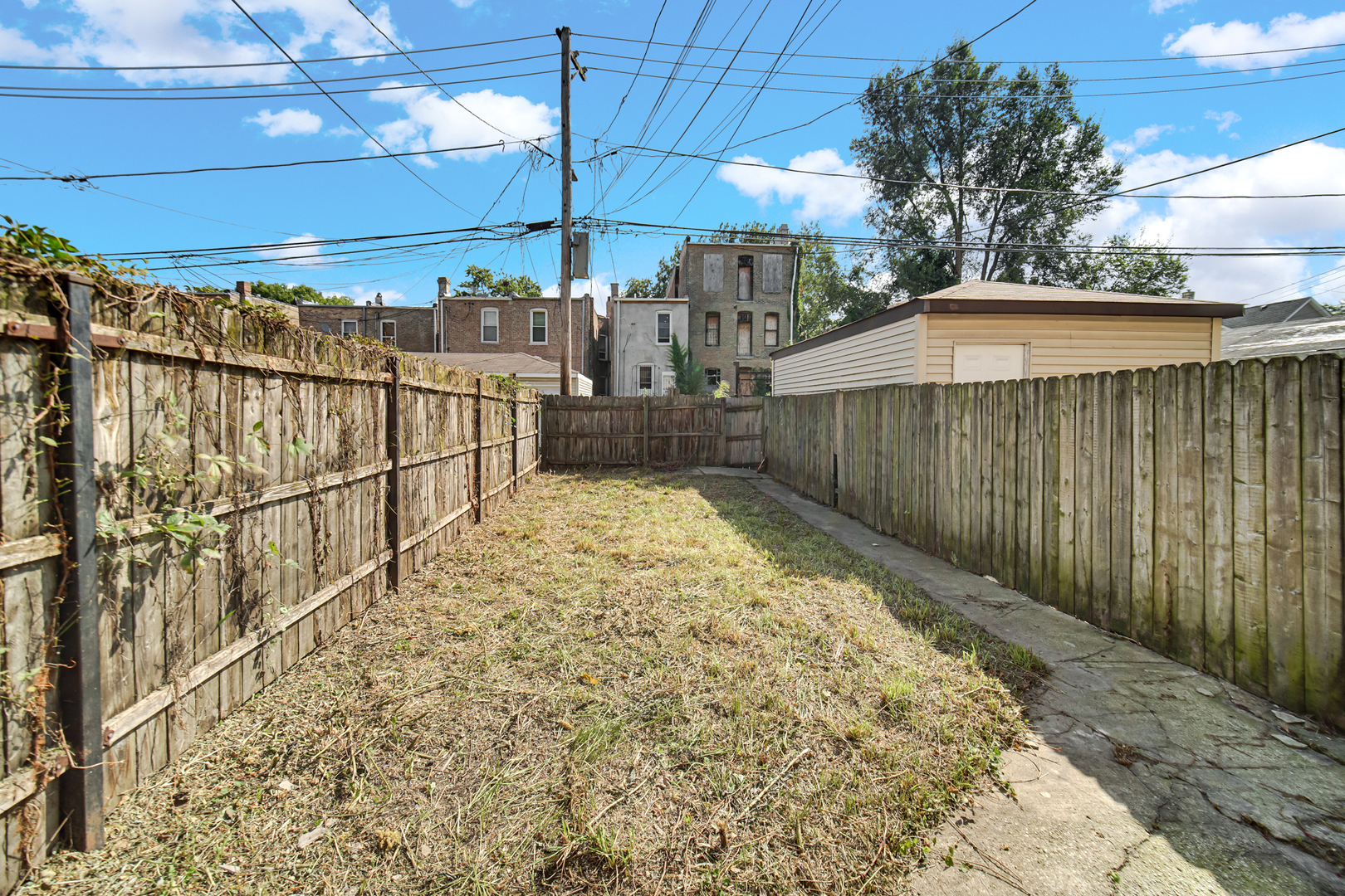 4743 S Champlain Avenue, Chicago, IL 60615