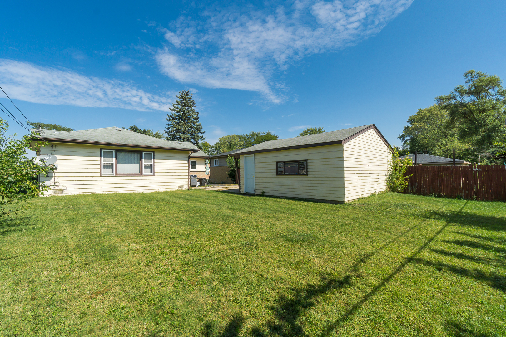 427 W Moreland Avenue, Addison, IL 60101