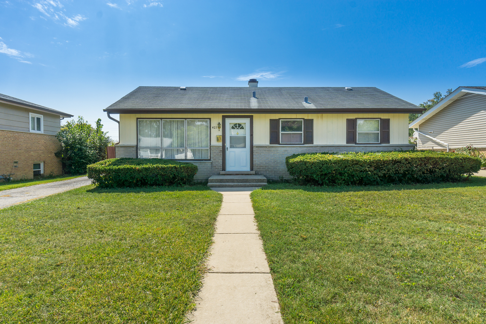 427 W Moreland Avenue, Addison, IL 60101