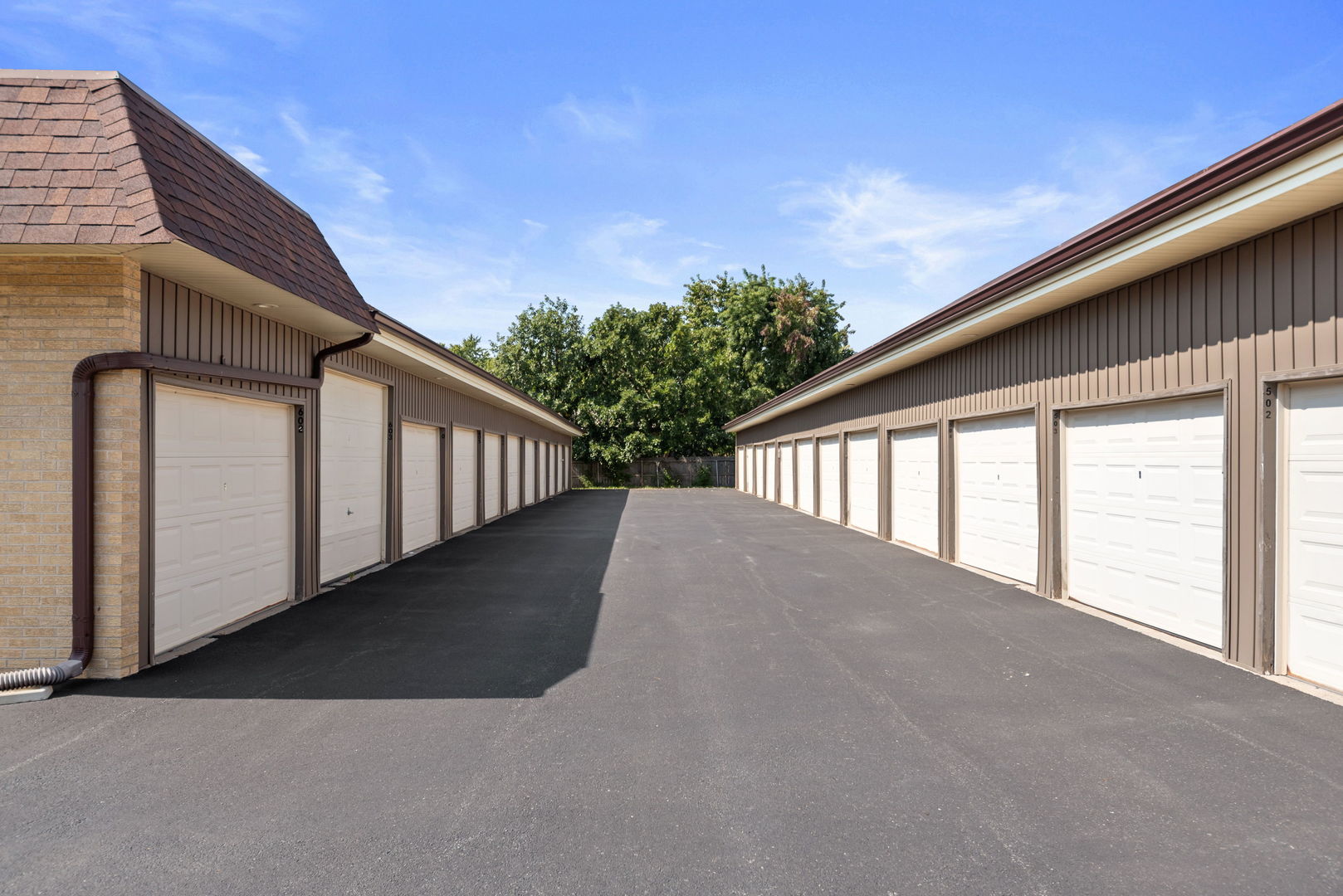 18400 Cherry Creek Drive #109, Homewood, IL 60430