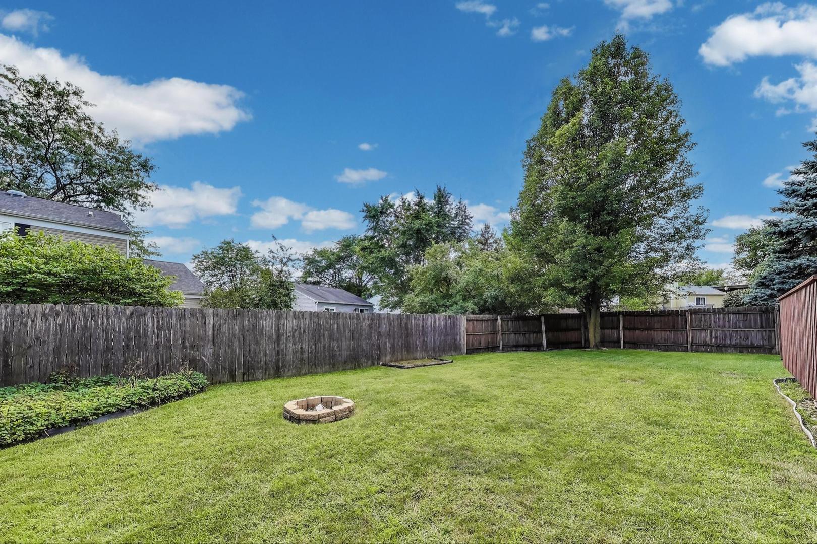 2695 Stoneybrook Lane, Aurora, IL 60502