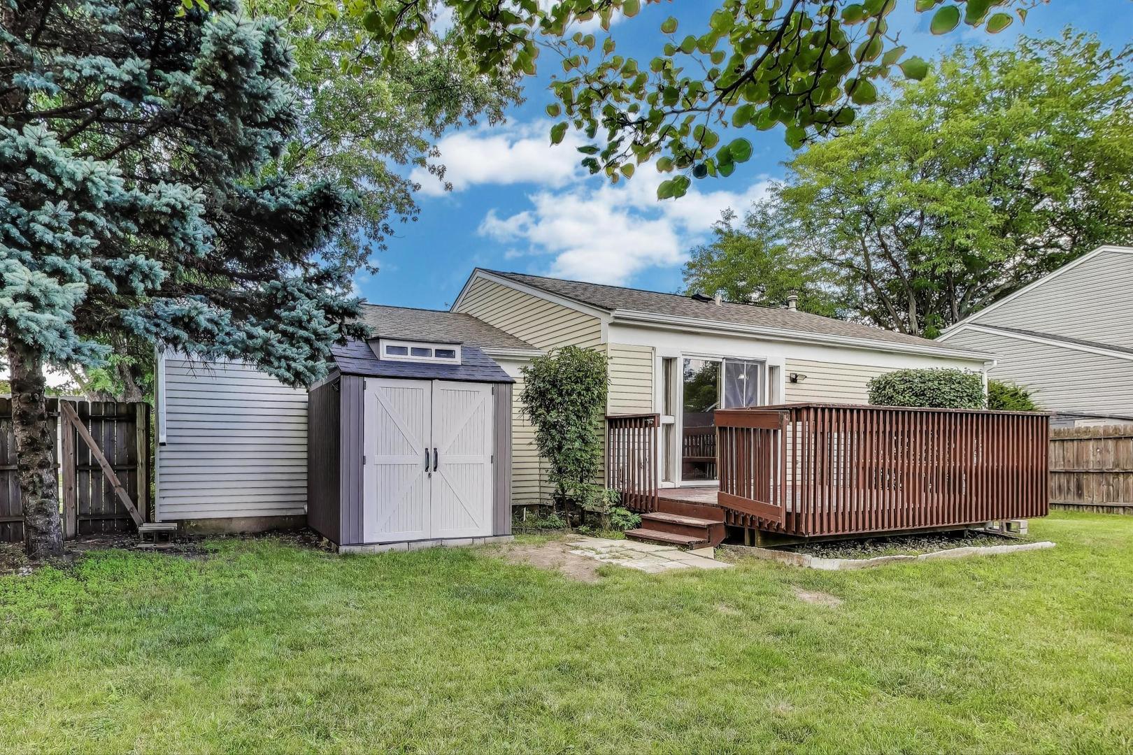 2695 Stoneybrook Lane, Aurora, IL 60502