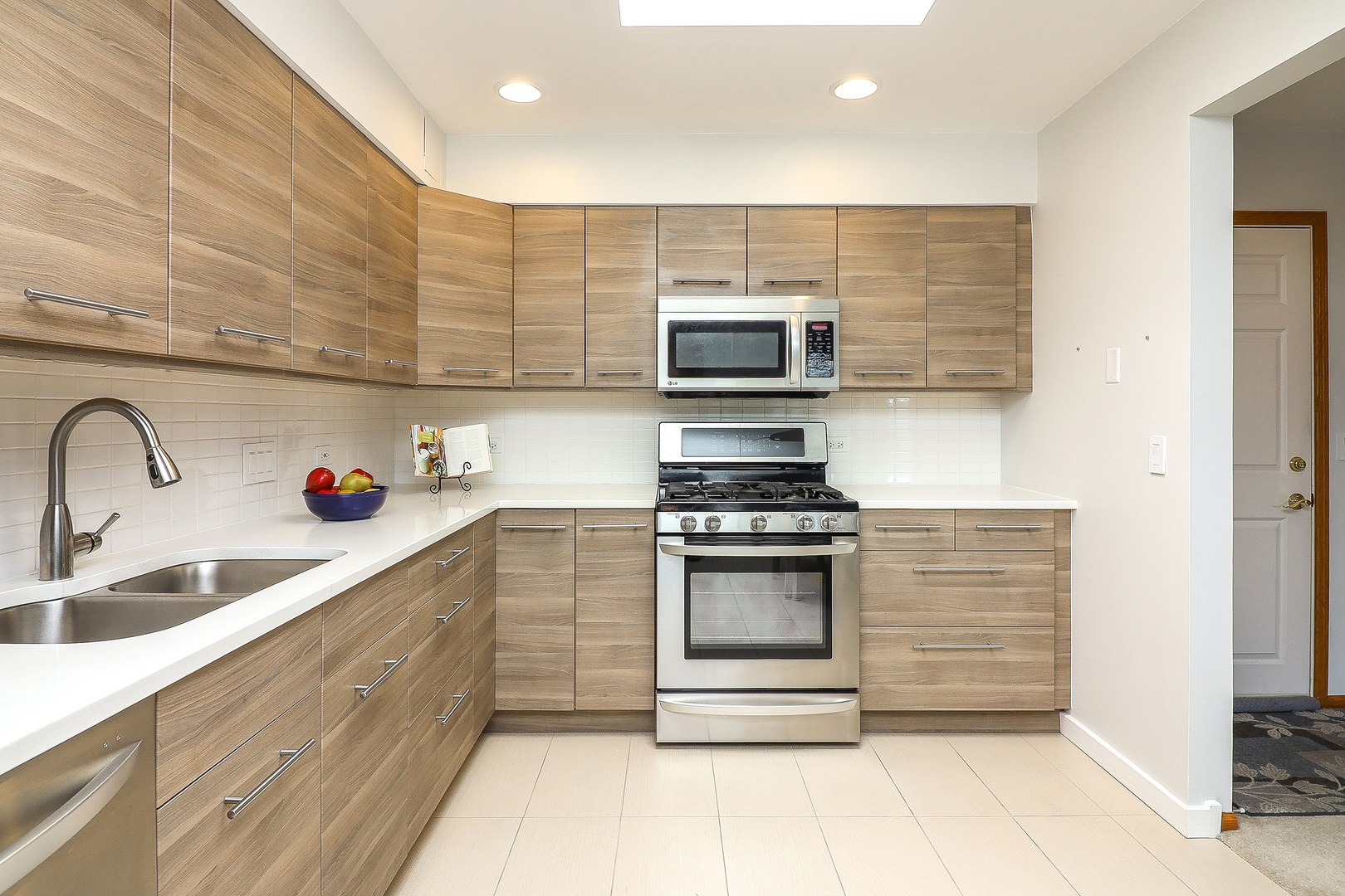 5 S Pine Street #507B, Mount Prospect, IL 60056