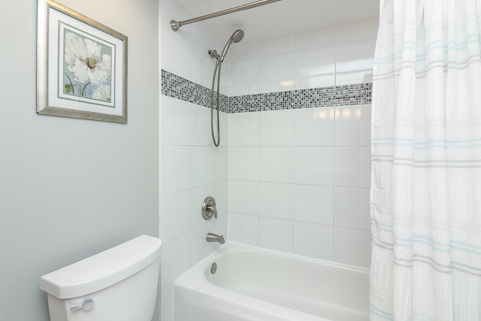 5 S Pine Street #507B, Mount Prospect, IL 60056