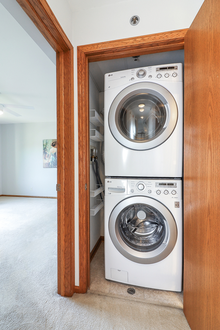 5 S Pine Street #507B, Mount Prospect, IL 60056