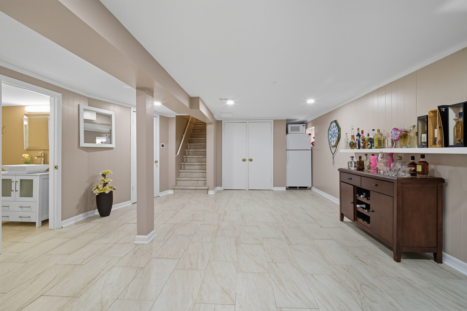 816 Augusta Street, Maywood, IL 60153
