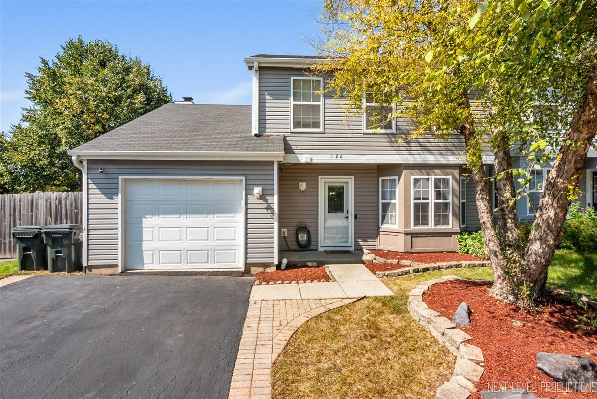 126 Pinehurst Drive, Mundelein, IL 60060