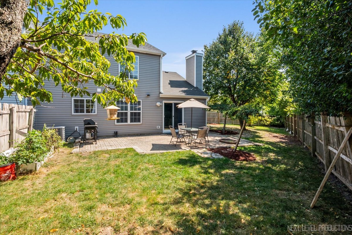 126 Pinehurst Drive, Mundelein, IL 60060