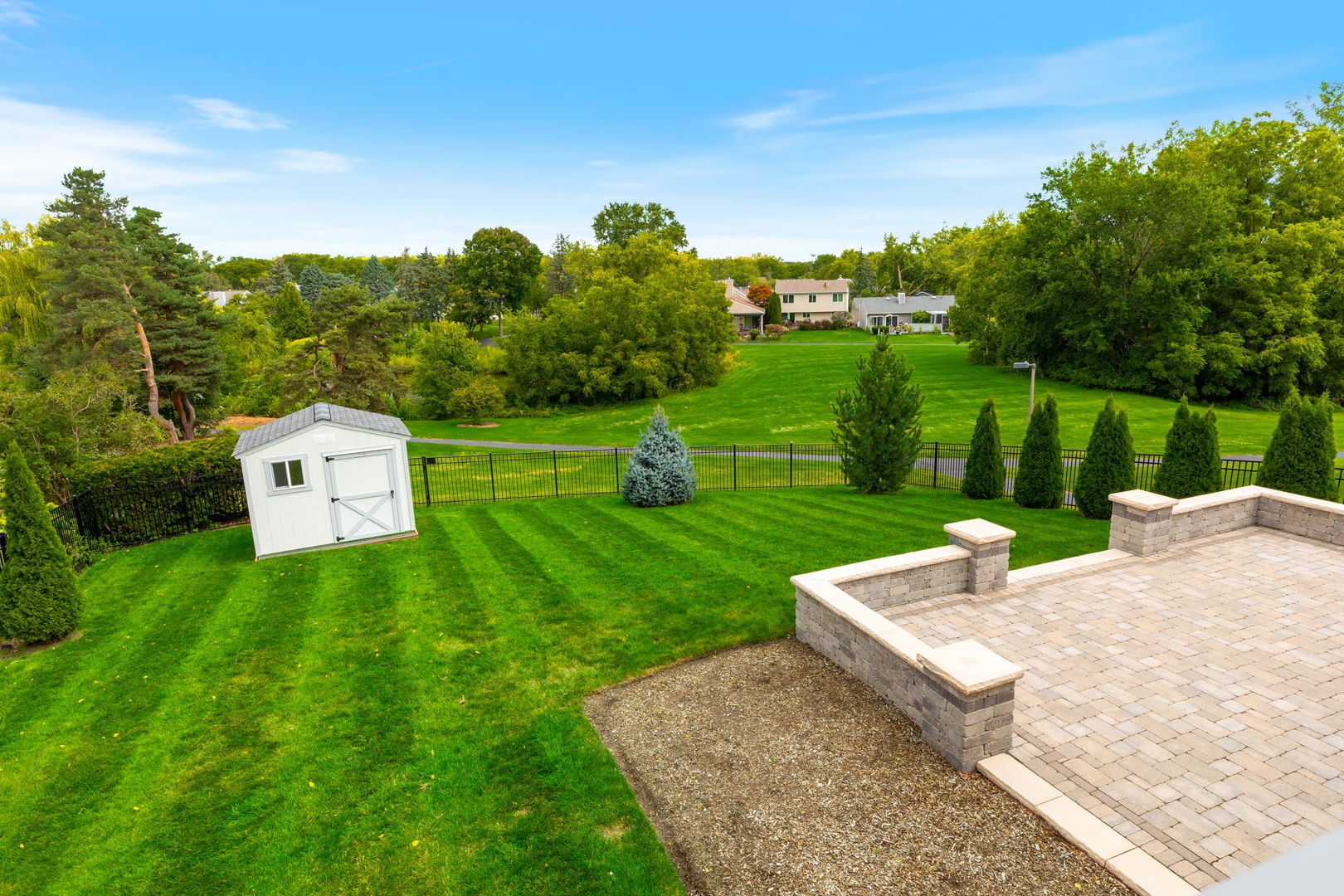 2182 Carriage Hill Road, Lisle, IL 60532