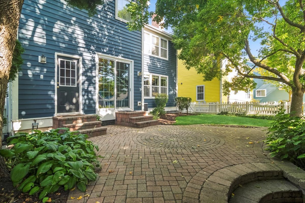 339 Lasalle Street, Vernon Hills, IL 60061