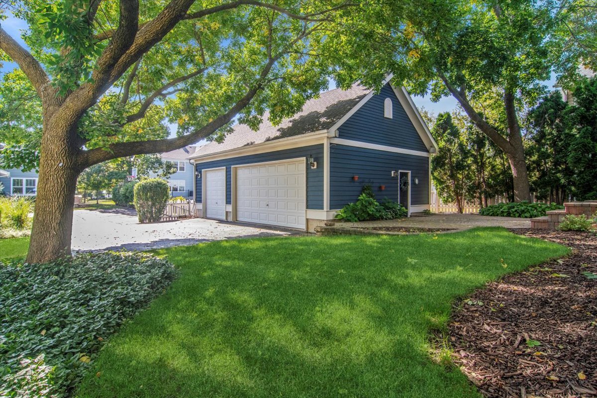 339 Lasalle Street, Vernon Hills, IL 60061